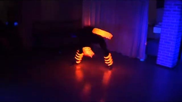 Танцующие в темноте смотреть онлайн