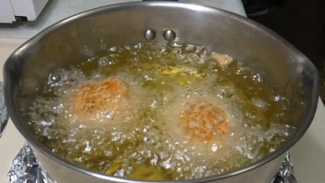 Lion's Head Meat Balls (Shízí Tôu) - A Special Chinese Recipe смотреть онлайн