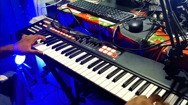 ROLAND XPS-10 || Lambi judai | Best Indian tones for Xps 10 || Subham Xps 10 | Bollywood loops demo смотреть онлайн