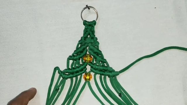 macrame Christmas ? tree key chain ring, how to make Christmas tree key chain ring смотреть онлайн
