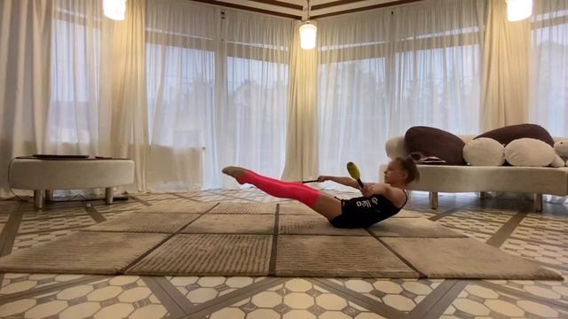 Travkina Ulyana. Home Training/ Ульяна Травкина. Тренировка дома. смотреть онлайн