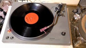 Ortofon 2M Red Сравнение звучания на проигрывателях разной ценовой категории.