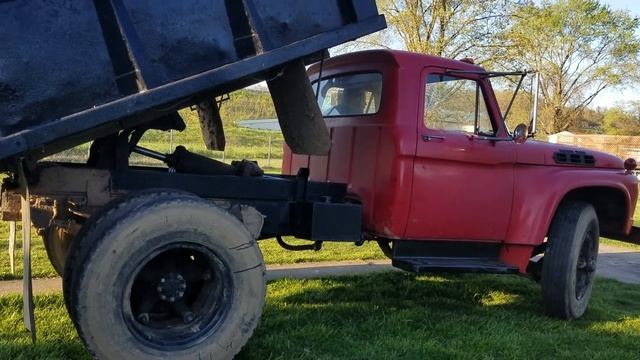 My 1964 ford F750 смотреть онлайн