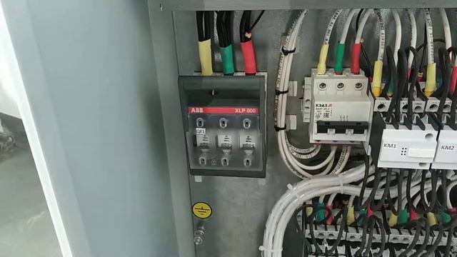Конденсаторная установка 0,4 кВ 55 кВАр смотреть онлайн