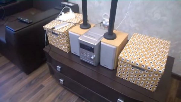 Антенна Триада 8810 для музыкального центра. Позволяет улучшить прием радио FM.