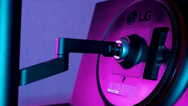 Обзор игрового монитора 2к 144 hz с кронштейном LG 27GN880 B смотреть онлайн