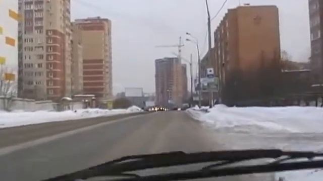 Копия видео Поворот с Рупасовского на Белобородова, направо на Олимпийский смотреть онлайн
