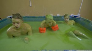 ПОСЛЕДНИЙ КТО ВЫЛЕЗЕТ ИЗ СЛАЙМА, ПОЛУЧИТ 1000$ ЧЕЛЛЕНДЖ !!!
