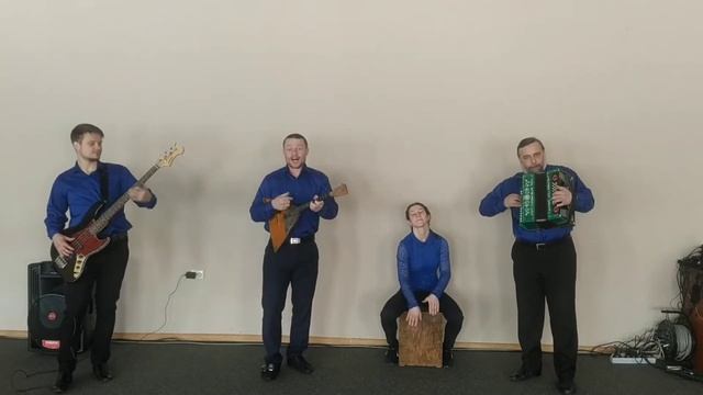 А я милого узнаю по походке! смотреть онлайн