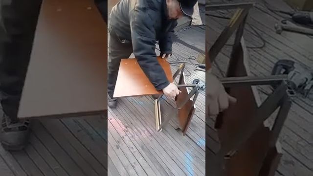 Столик складной своими руками смотреть онлайн