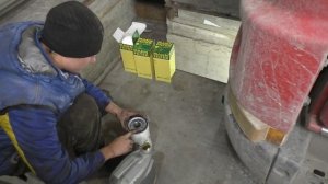 Замена масла Volvo FH12 .