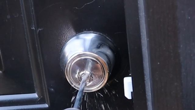 How to Drill a Deadbolt lock? Unlocking a Deadbolt lock by drilling it! How to Remove a Deadbolt? смотреть онлайн