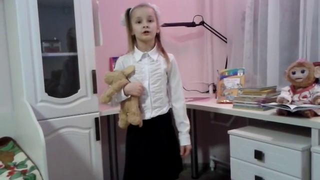 Страна читающая — Василиса Дружинина читает произведение «Как бы жили мы без книг» С. В. Михалкова смотреть онлайн