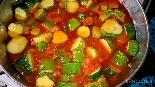 ЗАКРЫВАЮ ТАЗАМИ КАЖДЫЙ ГОД И ВСЕГДА МАЛО! Резаные огурцы в кетчупе "Чили".Самые вкусные за 15 минут смотреть онлайн