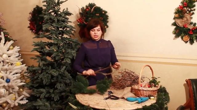 DIY Christmas decorations: How to make a Christmas wreath - DIY Christmas wreath tutorial смотреть онлайн