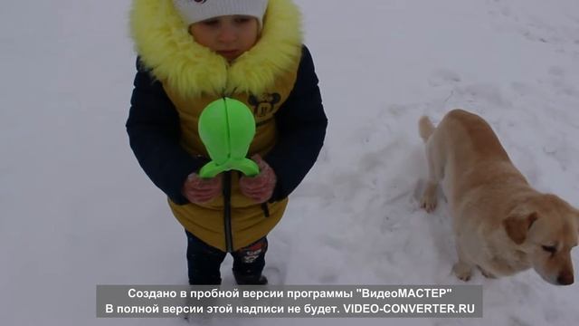 Снежколеп.Лепим снежки.Прыгаем на батуте зимой. смотреть онлайн