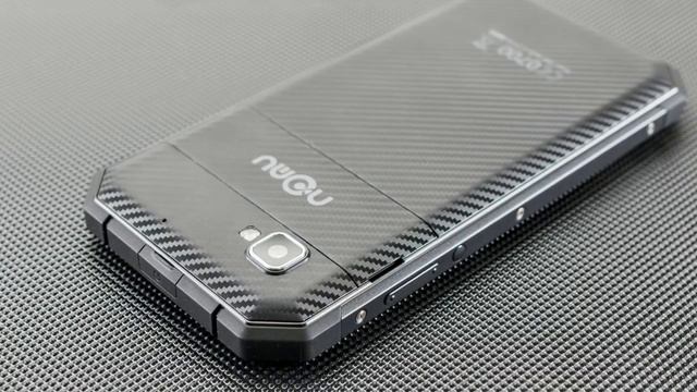 ИНТЕРЕСНЫЙ ГАДЖЕТ .Обзор защищенного водонепроницаемого смартфона Nomu S30 MINI . смотреть онлайн