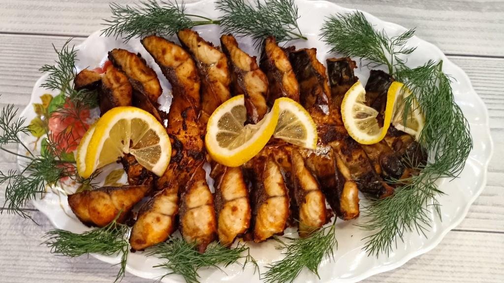 Скумбрия, запеченная в духовке смотреть онлайн