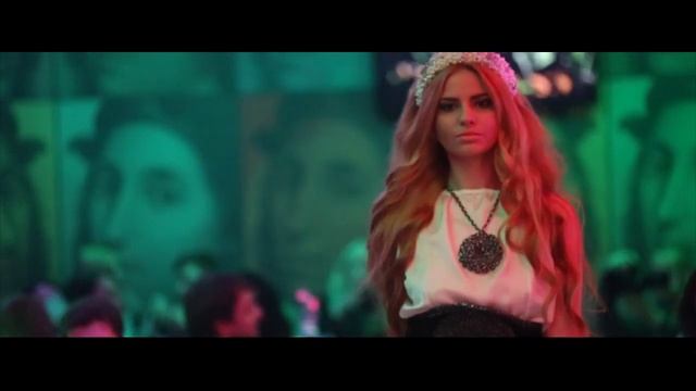 Renesans показ мод від Мурашка смотреть онлайн