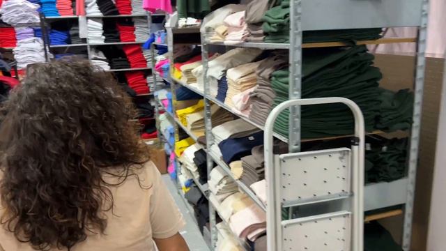 A2Z IS THE BEST WHOLESALE BLANK APPAREL STORE!! | HOW TO GET CONTRACTS FOR YOUR BUSINESS #vlog смотреть онлайн
