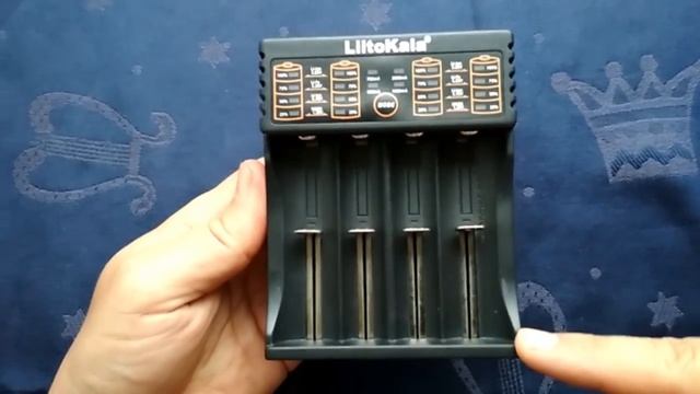 LiitoKala Lii 402 - универсальное зарядное устройство с функцией Power Bank смотреть онлайн