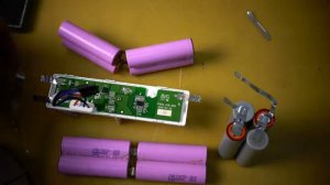 Робот пылесос Xiaomi Mi Robot Vacuum Mop. Увеличение емкости аккумулятора  - это легко![4K]