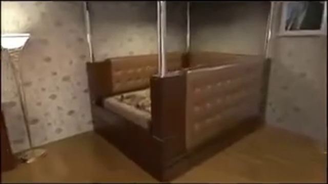 Сейсмозащитная кровать. Anti Earthquake bed. смотреть онлайн