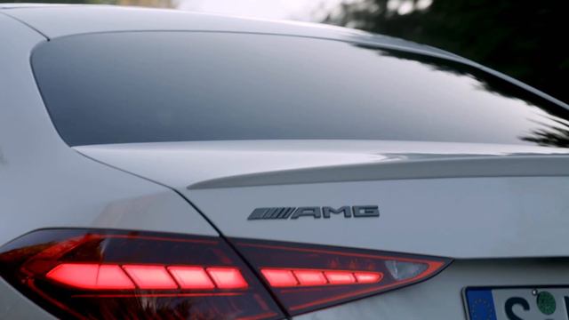 New 2022 Mercedes-AMG C 43 Sedan - Driving Scenes Footage смотреть онлайн