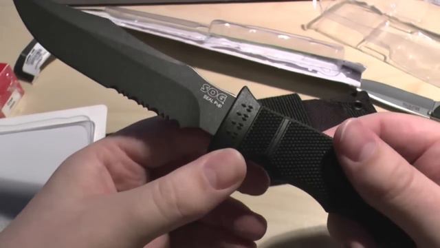 Kershaw Cryo and SOG Seal Pup un-boxing смотреть онлайн