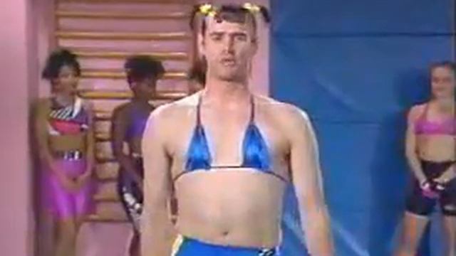 АЭРОБИКА С ДЖИМОМ КЭРРИ)))))) смотреть онлайн