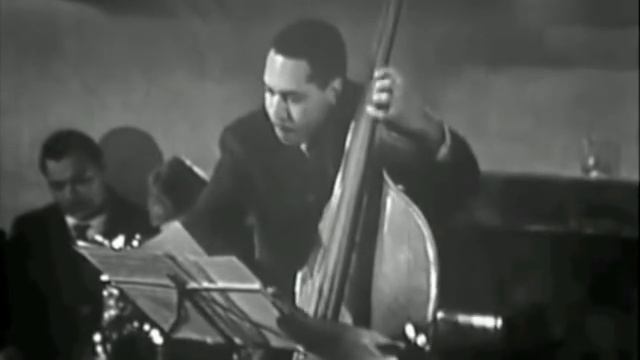kenny clarke fast swing chase & drum solo on 32 bars смотреть онлайн