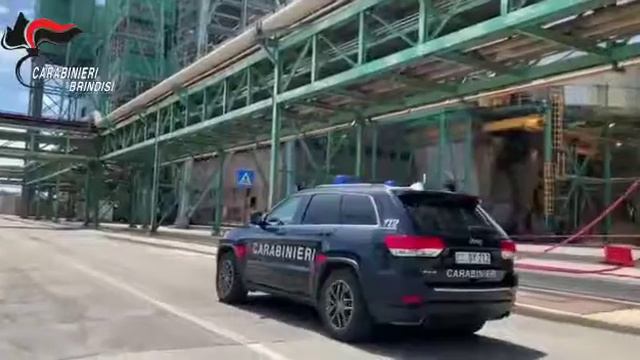 Brindisi, operazione "Oro nero": sottraevano gasolio alla centra elettrica Federico II, 6 arresti смотреть онлайн