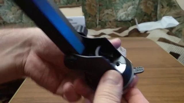 Держатель гаджетов от смартфона до планшета 8 дюймов! смотреть онлайн