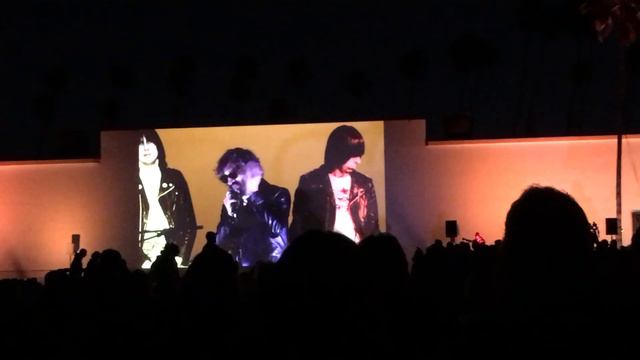 vincent gallo at johnny ramone’s tribute 2019 - hollywood forever cemetery смотреть онлайн