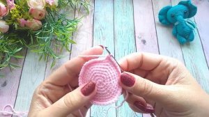 РОЗОВЫЙ СЛОНИК 1 часть (голова) Мастер класс вязание игрушек амигуруми крючком.