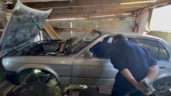 Купили Pontiac Trans Sport. Нужен еще один!