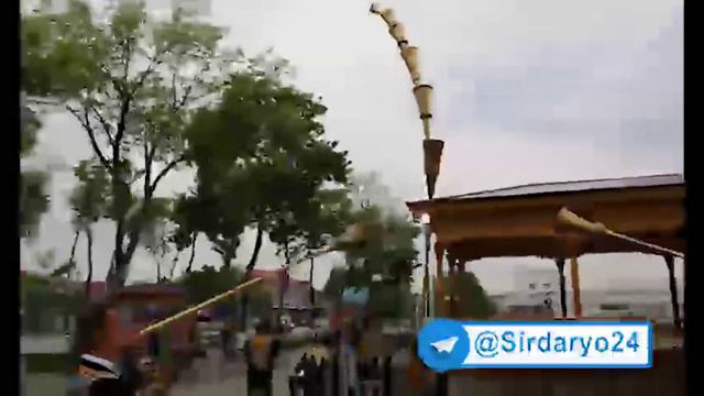Сирдарёлик карнайчи 6 та карнайни 1 та қилиб чалибди, қойил! смотреть онлайн