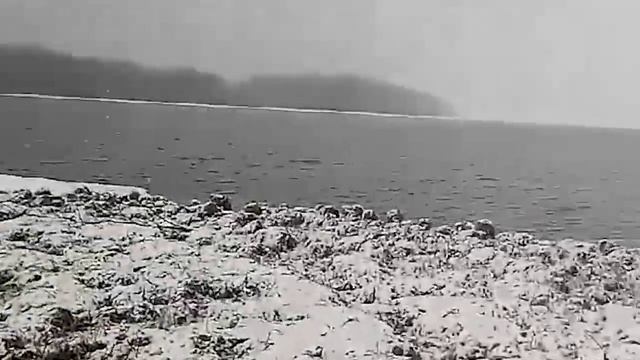 Участковый из Архангельской области спас тонущих рыбаков смотреть онлайн