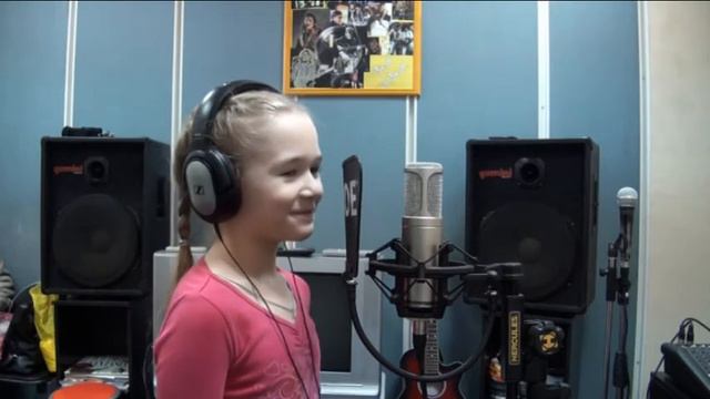 студияАльМак-Алёна Фролова-Stupid Cupid3 смотреть онлайн