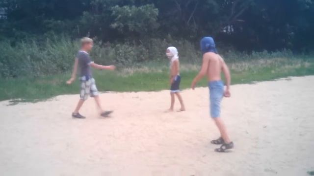 Два ниндзя пытались ограбить подростка смотреть онлайн