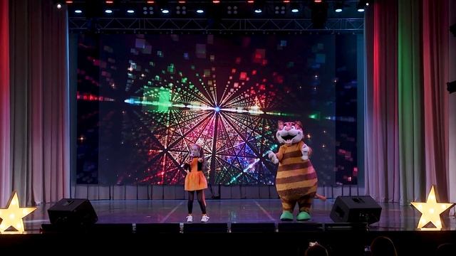 Рыжий кот Детская песенка Максимук Анастасия смотреть онлайн