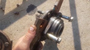 Как смазать неразборную ступицу . Продлить срок службы неразборной ступице .