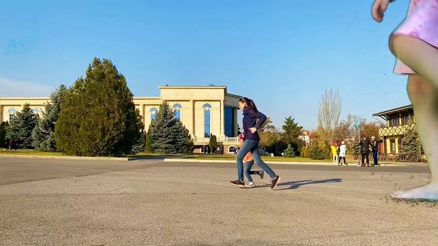 Появился гигантский малыш. Гигантский ребенок растет #missTomyrisShow