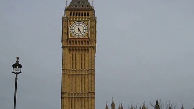Big Ben chimes 5 o'clock смотреть онлайн
