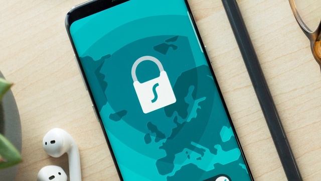 УКРАДЕННЫЕ ПАРОЛИ на iPhone. Что делать? | Яблык смотреть онлайн