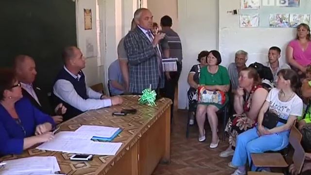Судьбой школы в Занадворовке занимаются депутаты смотреть онлайн