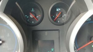 Шевроле Круз. Прыгает стрелка температуры - стою на месте.