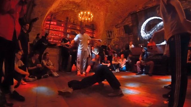 TRUE VIBE TOP 16 - Кирилл & Вадик Matt vs Ира Фомина & Поспех смотреть онлайн