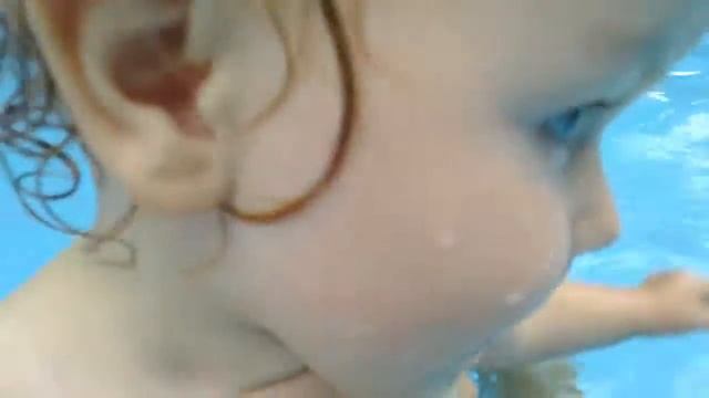 Варя в аквапарке "Dream Island", Киев смотреть онлайн