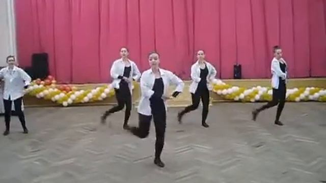 Грузинские танцы впервые танцуют русские девушки! смотреть онлайн